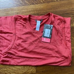 Oiselle Flow Tank size Medium Brand New w/ Tags